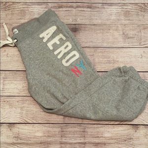 Aero Capri Sweats